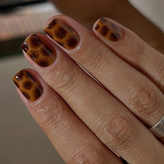 CuteHelper Amber Tortoise Shell Press-On Nails - 24PCS Short Squoval, Glossy Animal Print Design, Non-Toxic & Reusable