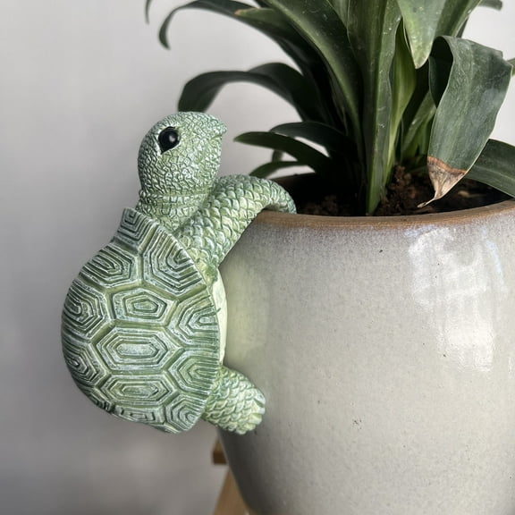 CxhicLuv Hanging Turtle Pot Hanger, Resin Tortoise Flower Pot Hanger for Planters, Garden Statue for Outdoor & Indoor Decor, Fun Holiday Decor for Yard, Christmas Themed Planter Hanger