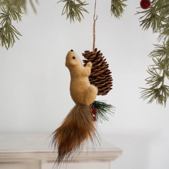 Lifelike Squirrel Christmas Decorations, Realistic Hanging Ornaments for Christmas Tree, Whimsical Holiday Decor, Faux Squirrels Pendant for Home and Festive Party Decorations
