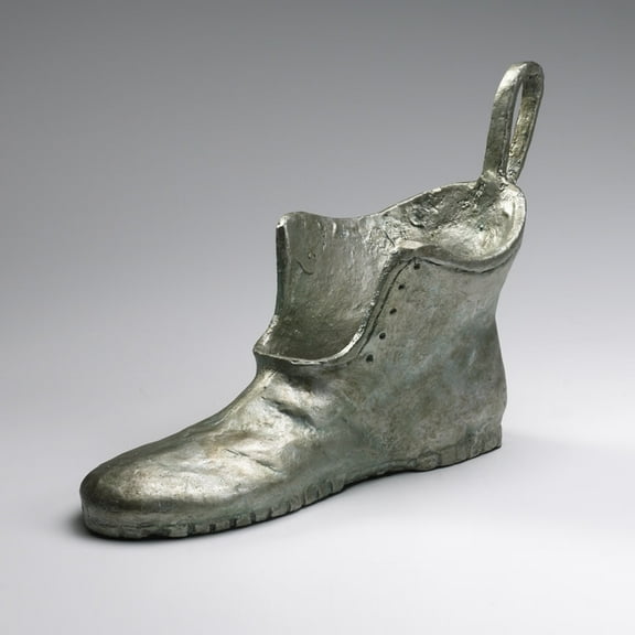 Cyan Design - 12 Inch Shoe Token