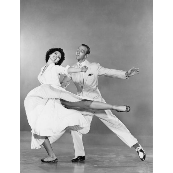 Cyd Charisse - twirling with Fred Astaire Photo Print (8 x 10)