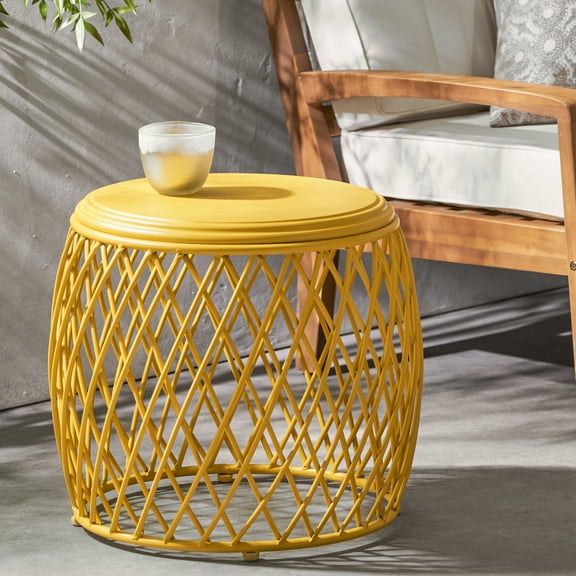 Cylindrical Shape | Geometric Cross-hatching | Poolside Use