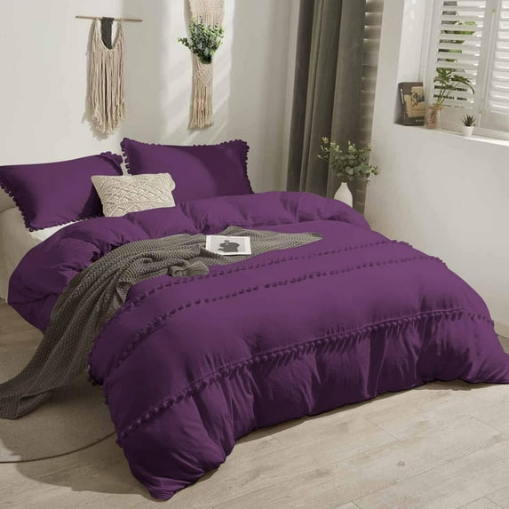 D.N.G. BEDDINGS 1 Piece Boho Chic Pom Pom Comforter, All Season Down Alternative Bedding Comforter - (King/California King Size, Plum) 800 Thread Count, Egyptian Cotton.