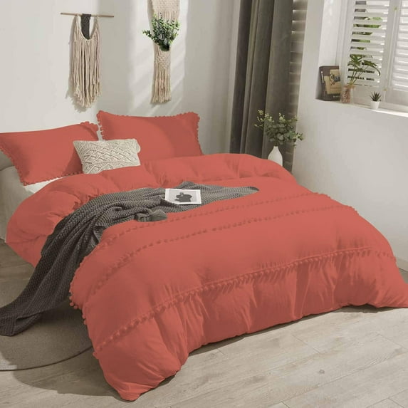 D.N.G. BEDDINGS 5 Piece Boho Chic Pom Pom Comforter, All Season Down Alternative Bedding Comforter with 4 Pillow Shams (Full/Queen Size, Brick Red) 800 Thread Count, Egyptian Cotton.