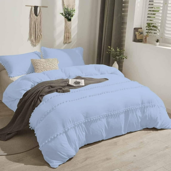 D.N.G. BEDDINGS 5 Piece Boho Chic Pom Pom Comforter, All Season Down Alternative Bedding Comforter with 4 Pillow Shams (Oversized Super King Size, Light Blue) 800 Thread Count, Egyptian Cotton.