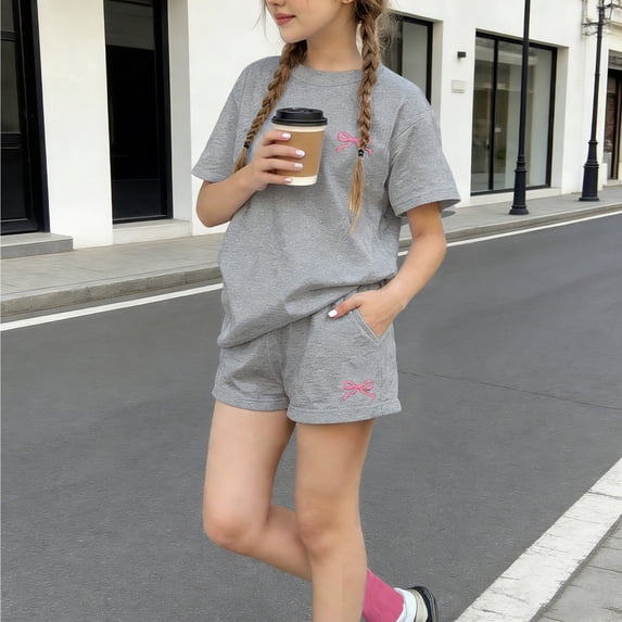 DAETIROS Girls 2 Piece Outfit Set, Soft Short Sleeve Top & Pocket Shorts, Breathable Play Clothes and Lounge Wear for Kids Gray (Size 100-160),Size 3-4T