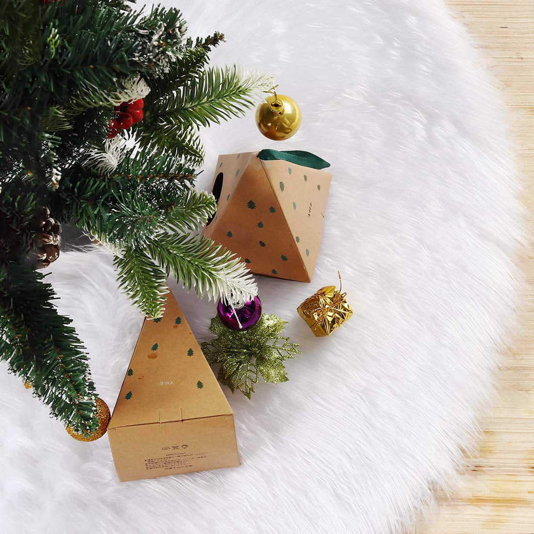 DAKIMOE Christmas Tree Skirt White Plush Skirts Xmas Decorations for Merry Christmas Party Faux Fur, 36 inches