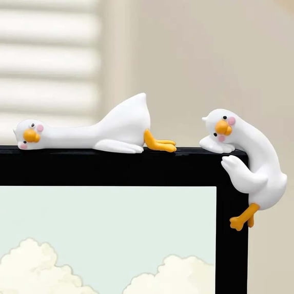 DAMAI 4 Pcs Mini Resin Goose Figurines, Cute Figurine Computer Monitor Decor, 3D Craft Sculpture, Tiny Cute Goose Statues for Office Desk, Car Dashboard, Indoor Festival Decor