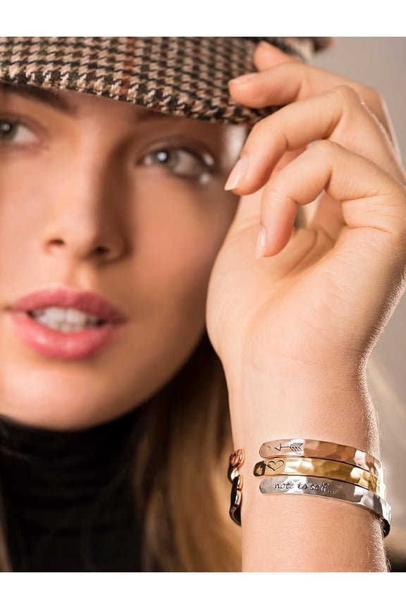 -Bracelets for Women, Personalized Gifts for Her, Mom, Best Friend, Inspirational Friendship Cuff for Teen Girls, Engraved, Birthday Gift Jewelry