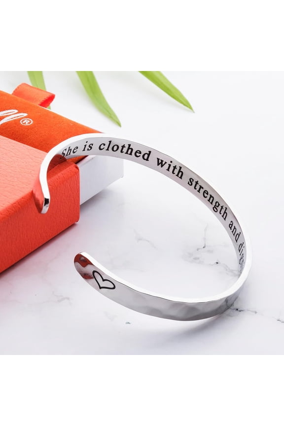 -Bracelets for Women, Personalized Gifts for Her, Mom, Best Friend, Inspirational Friendship Cuff for Teen Girls, Engraved, Birthday Gift Jewelry