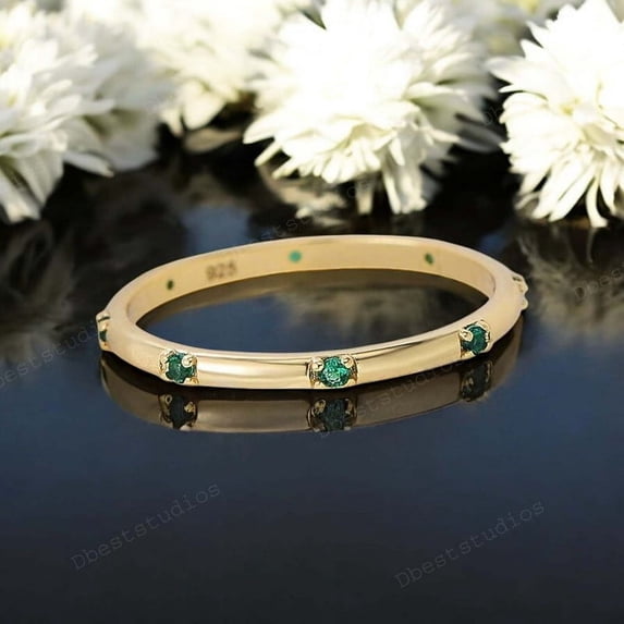 DBESTSTUDIOS 2 MM / CT Round Emerald Eternity Wedding Band Bridal Stackable Gold Band May Birthstone Gift Jewelry Unique Minimalist Emerald Band