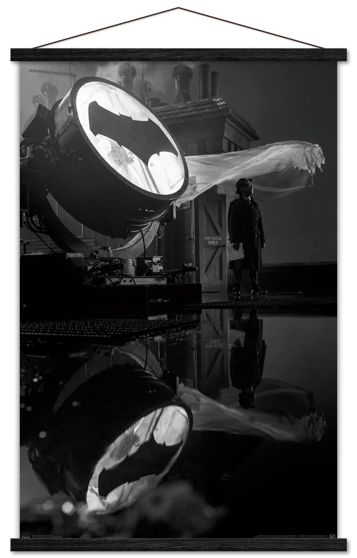 DC Comics Movie - Justice League - The Bat Signal Wall Poster with Wooden Magnetic Frame, 22.375" x 34"