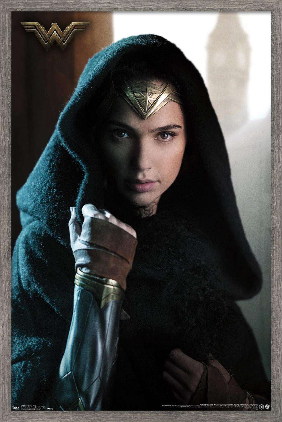 DC Comics Movie - Wonder Woman - Cloak Wall Poster, 14.725" x 22.375", Framed