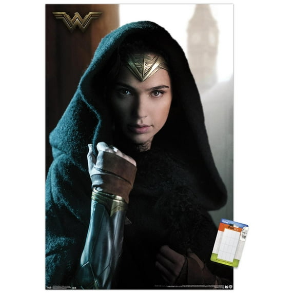 DC Comics Movie - Wonder Woman - Cloak Wall Poster, 14.725" x 22.375"