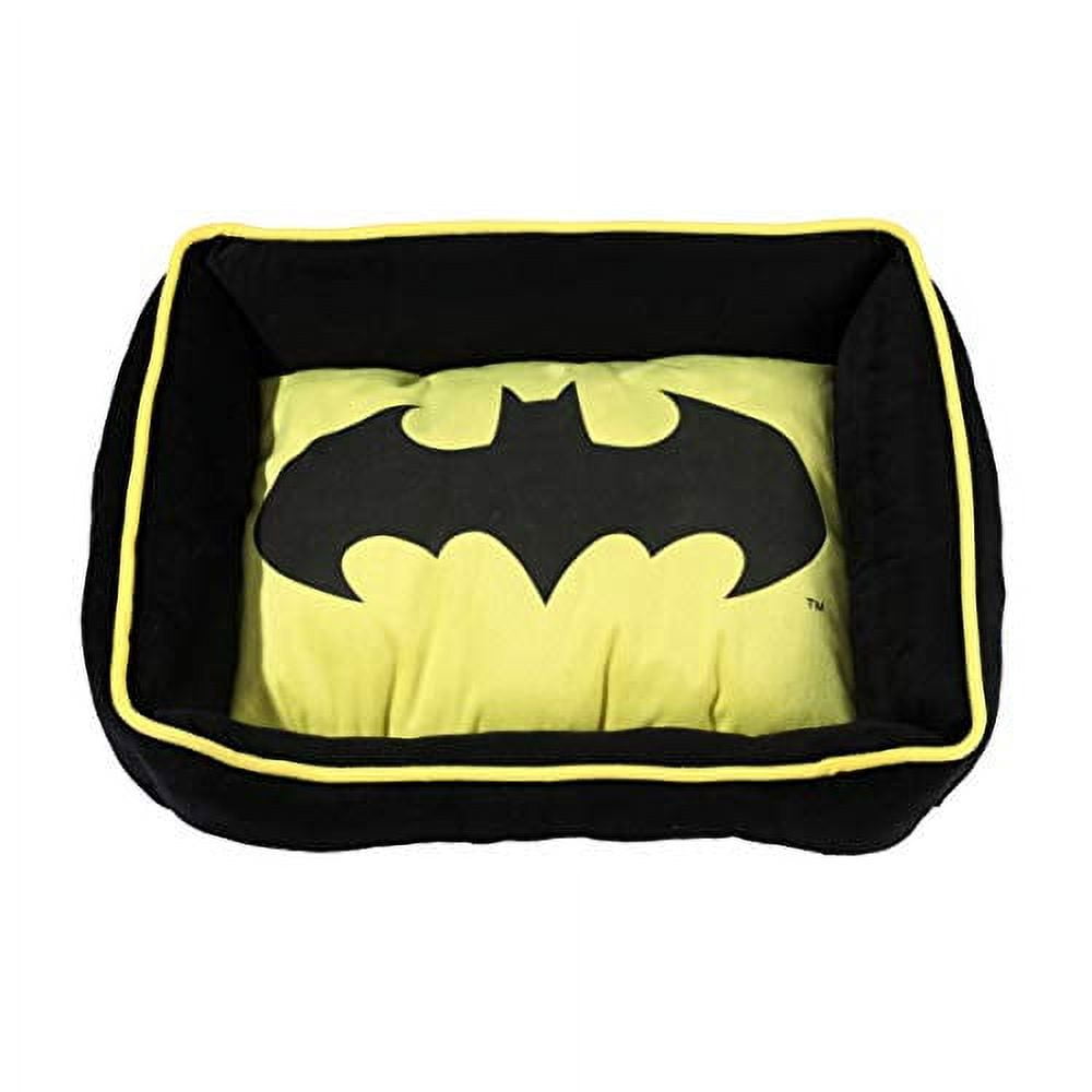DC Comics for Pets Batman Cuddler Dog Bed | Super Soft and Comfortable Superhero Dog Bed for All Dogs | Pet Bed Measures 19 inches x 15 inches, in Blue and Red, Black (FF8736)