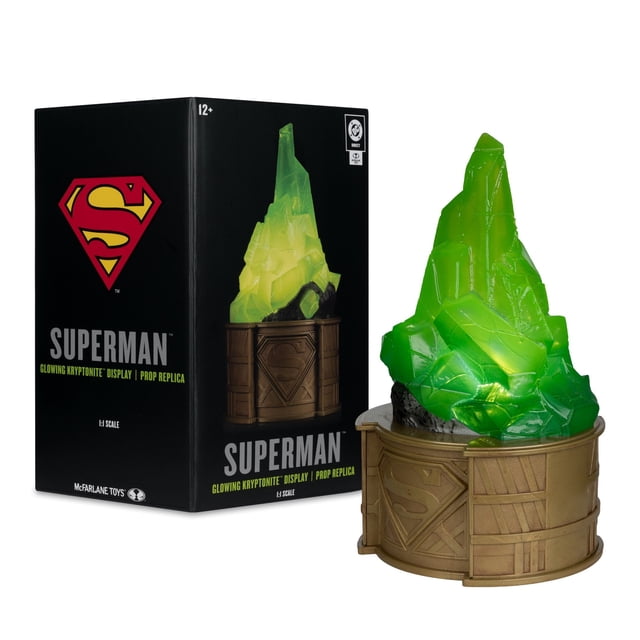 Cryptinite DC Direct Superman Glowing Kryptonite Display Replica Gold Label ...
