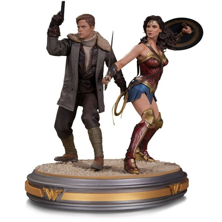 DC Wonder Woman & Steve Trevor Statue