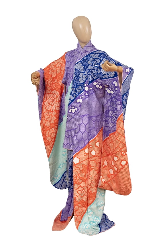 Authentic Traditional Japanese Furisode Kimono for Women Silk Robe Made in Japan KMF-0272