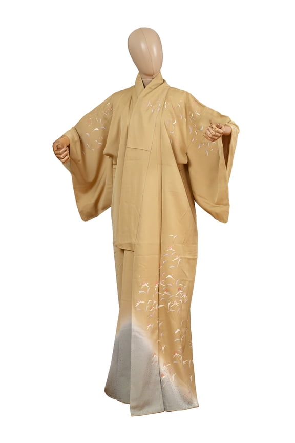 Authentic Traditional Japanese Homongi Kimono for Women Silk Robe Made in Japan KMH-0111