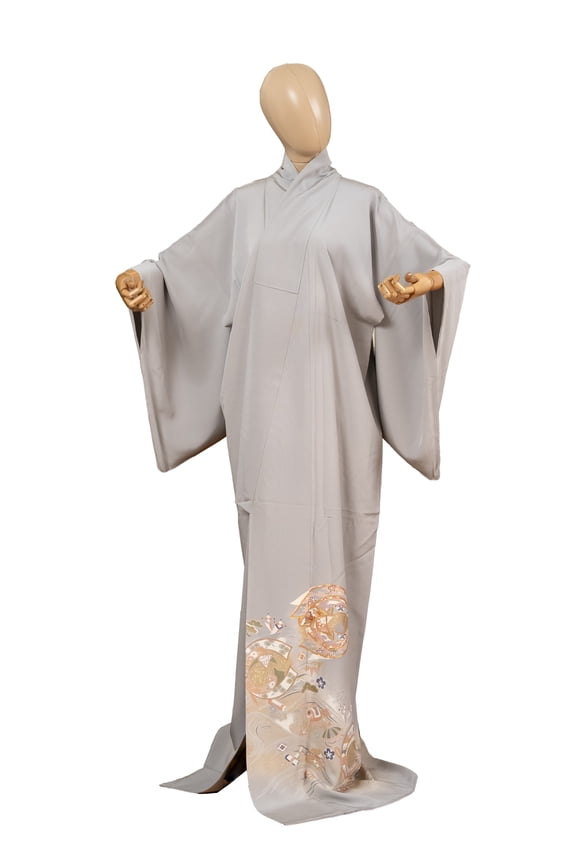 Authentic Traditional Japanese Tomesode Kimono for Women Silk Robe Made in Japan KMT-0200