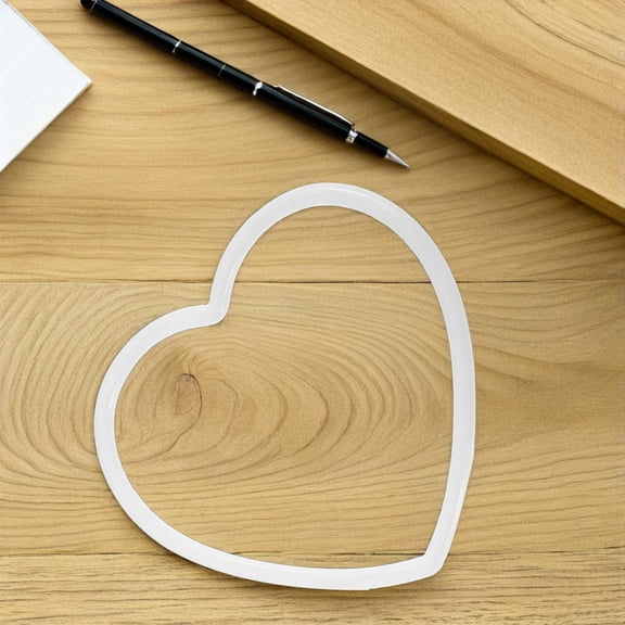 DEEPCRAFF 36Pcs Plastic Heart Shaped Macrame Hoop Ring for DIY Floral Hoop Wreath Craft Projects
