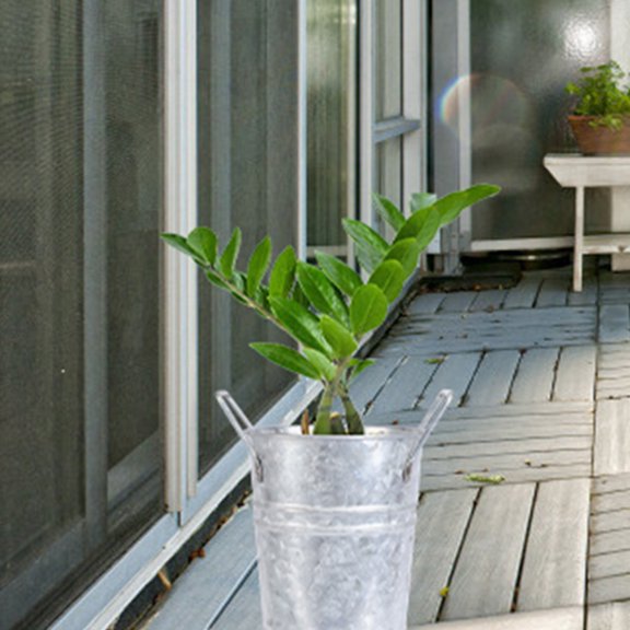 DEEPCRAFF 3Pcs Retro Iron Flower Bucket Plated Silver Metal Vase for Plant Display and Decoration