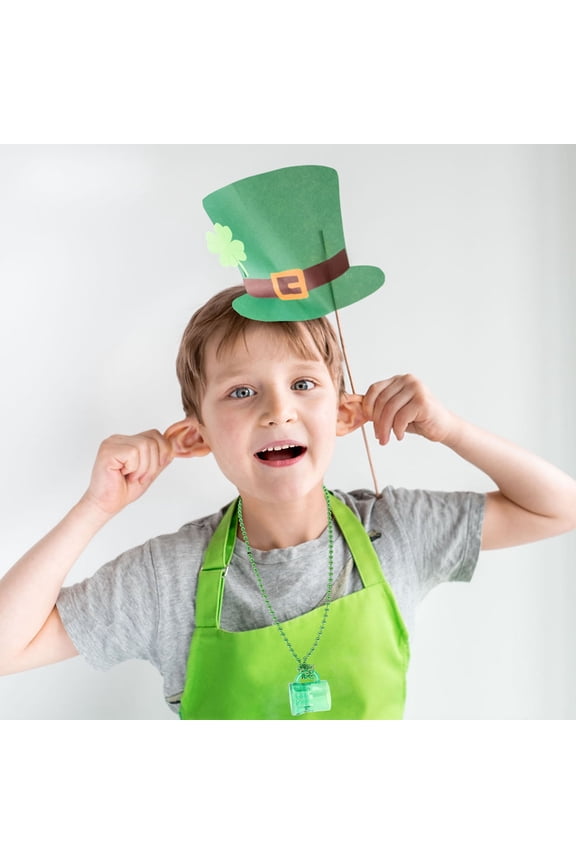 St. Patrick's Day Shamrock Necklace, Assorted Color Plastic Pendant for Festive Decoration and Party Accessories