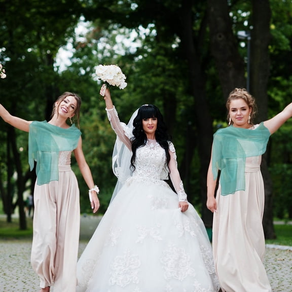 DEEPCRAFF Versatile Green Sheer Scarf for Formal Events and Special Occasions