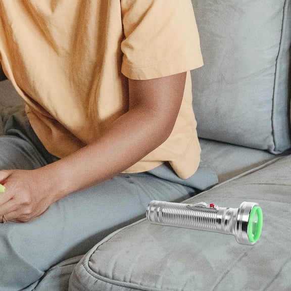 DEEPCRAFF Old Fashioned Flashlight 1Pcs with Cylindrical Shape for 1970s Retro Design