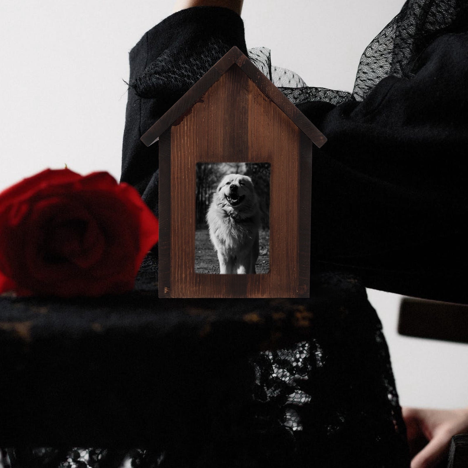DEEPCRAFF Mini Pet Urn Brown Wood for Ash Storage and Pet Memorial 1Pack