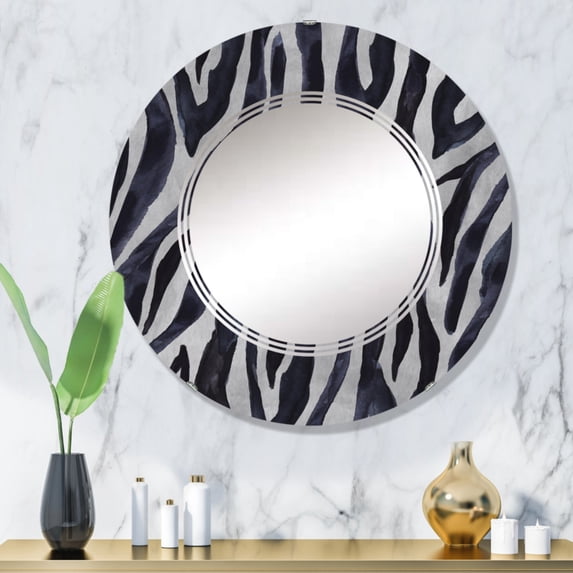 DESIGN ART Designart 'Detail Of Black And White Zebra Lines II' Printed Patterned Wall Mirror 32in.x32in.