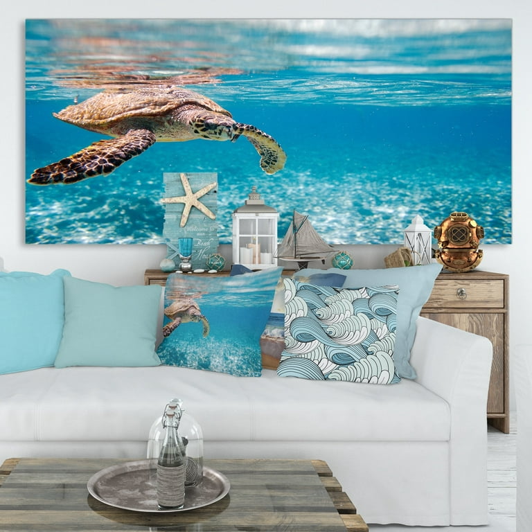 DESIGN ART Designart Large Hawksbill Sea Turtle Animal Wall Art Print 60  in. wide x 28 in. high - 1 Panel 