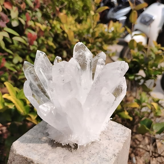 DESIGNICE 2026 New Natural Clear Cluster Crystal Quartz Healing Specimen Mineral for Home Decor, Meditation, Energy Healing, Spiritual Practice, Crystal Collection, Healing Space