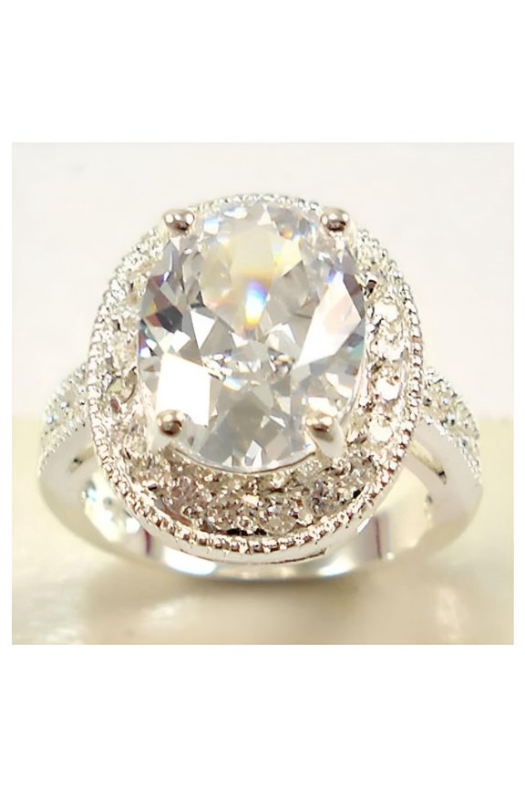 Anniversary Ring with Brilliant Oval Cutting Cubic Zirconia Luxury Jewelry Fashion Cocktail Rings for Women