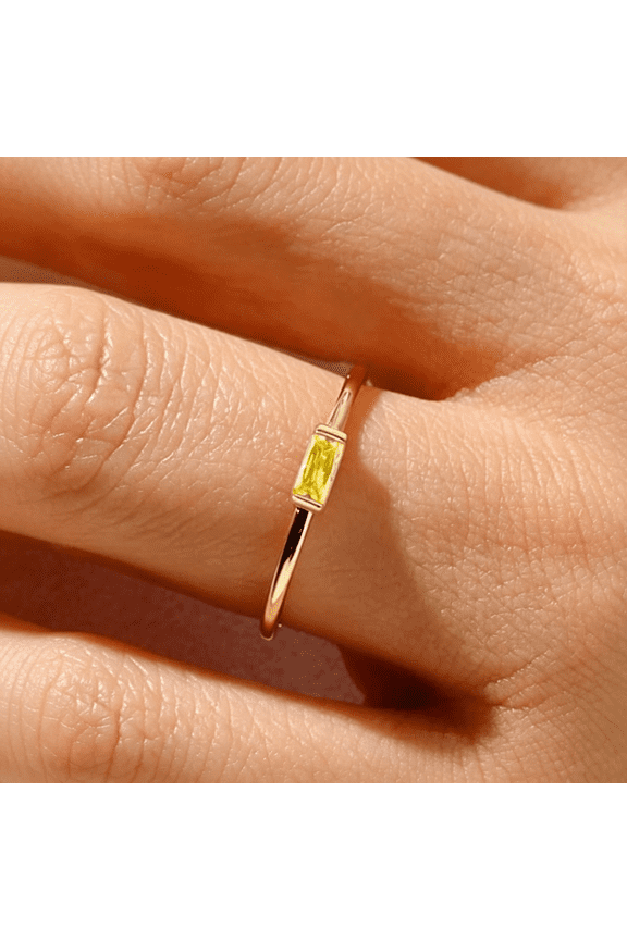 Birthstone Rings for Women Non Tarnish Gold Stackable Rings Dainty 14K Gold/Silver Plated Baguette Cz Emerald Green Pinky Ring Personalized Jewelry Gift for Birthday Size 4-10