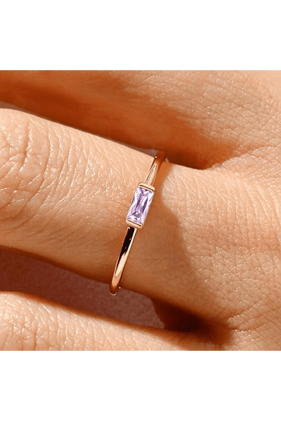 Birthstone Rings for Women Non Tarnish Gold Stackable Rings Dainty 14K Gold/Silver Plated Baguette Cz Emerald Green Pinky Ring Personalized Jewelry Gift for Birthday Size 4-10