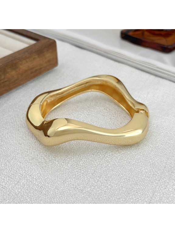 Gold Bangle Bracelets for Women Gold Wide Chunky Bracelets Trendy Hinged Cuff Open Chunky Bracelet Irregular Jewelry