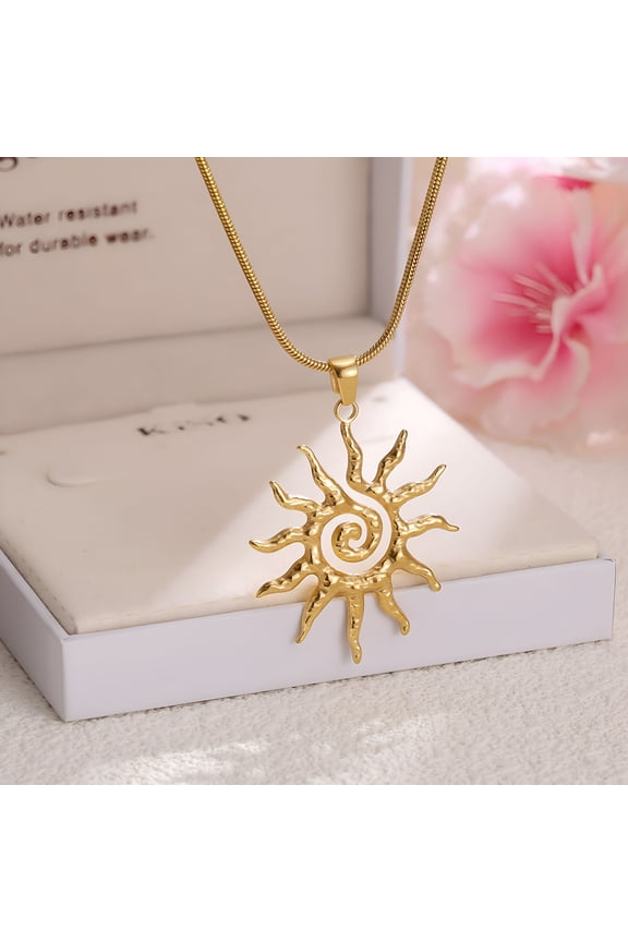 Magical Sun Pendant Necklace for Women, Dainty Sunburst Sunflower Charm Solar Pendant Necklace Elegant Statement Jewelry Gifts