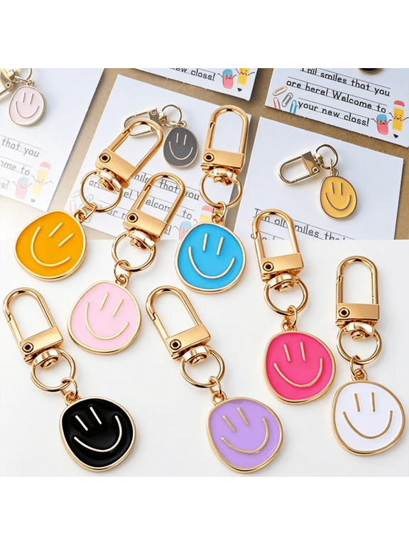 Set of 25 First Day of School Gifts for Students,Smile Keychains,Enamel Pendants,7 Colors,Welcome to Your New Class Key Chain Gift for Classroom Rewards from Teacher to Students Supplies