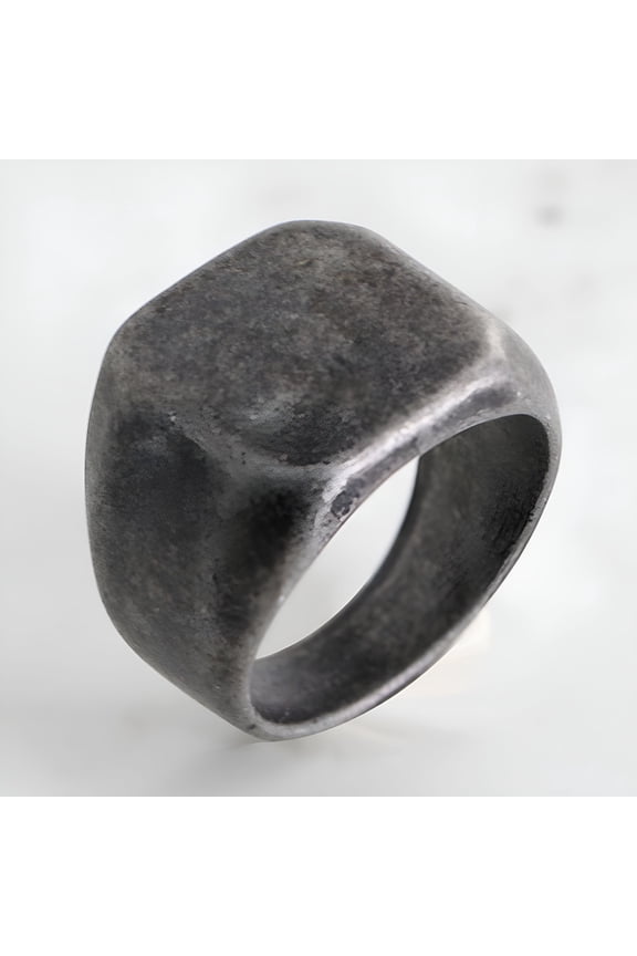 Stainless Steel Signet Ring for Men Women in Gold/Black/Silver/Vintage Gray Tone,Chunky Thick Heavy Dome Band Ring Cool Finger Ring,Gift for Dad Husband,Size 7-14 Customizable