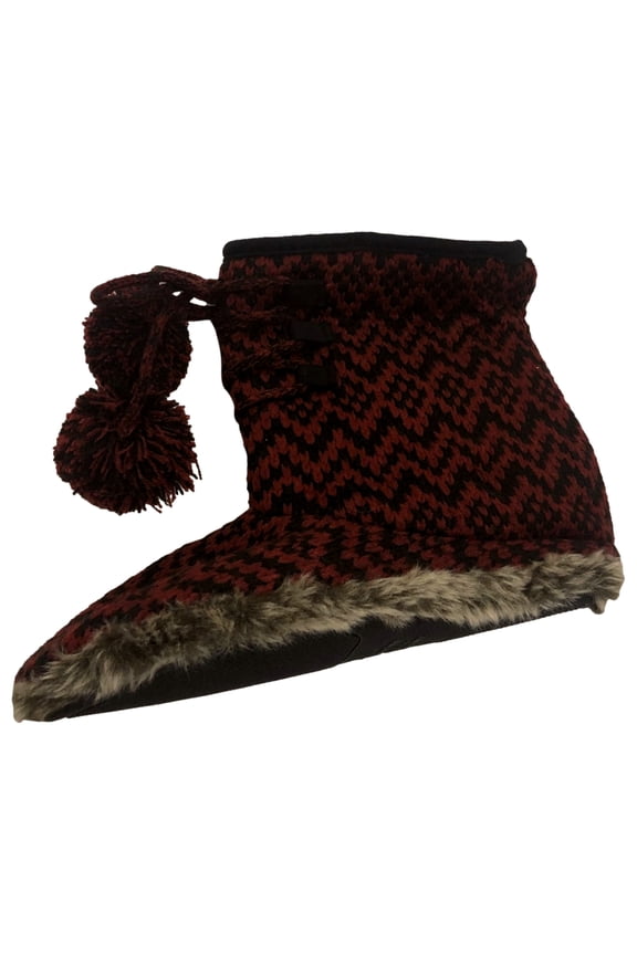 DF by Dearfoams Womens Red Zigzag Houndstooth Bootie Style Slippers M (7-8)