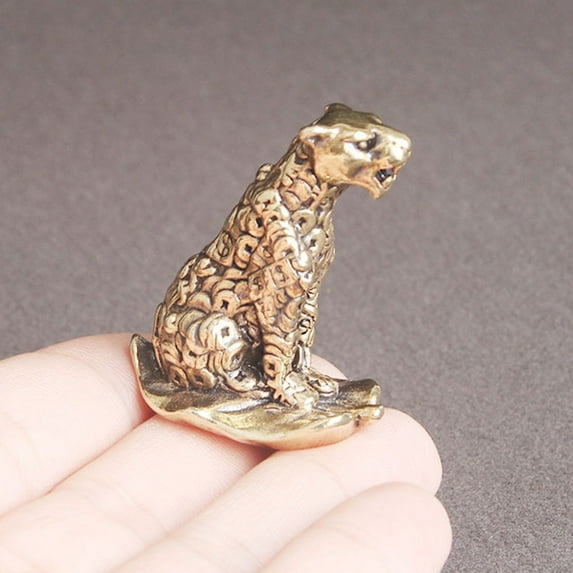 DINHEAROM Leopard Room Decor 1Pack Golden Brass Leopard Shape Home Decor Accessory
