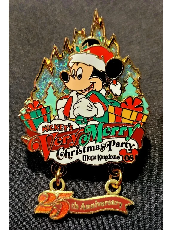 WORLD VERY MERRY CHRISTMAS PARTY SANTA MICKEY MOUSE 2008 PIN