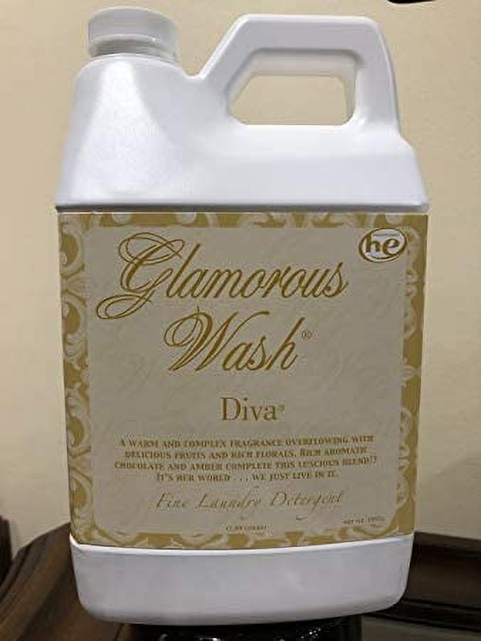 DIVA Glamorous Wash 64 oz Half Gallon Fine Laundry Detergent by Candles