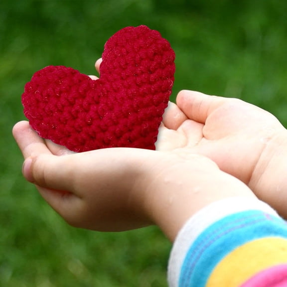 DIY Knitting Kit,Pocket Hug Heart Relationship Gifts For Women Men Mom Dad Mother's Father's Day Gifts For Grandpa Grandma Thinking Of You Gifts For Granddaughter Birthday Gifts Red