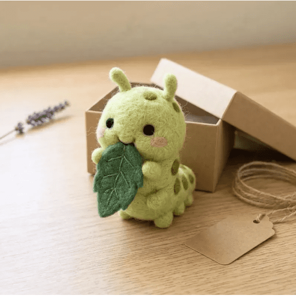 DIY Wool Felt Tiny Nature Friends Kit - Complete Needle Felting Supplies to Make Adorable Mini Plush Animals, Creative Hobby Gift for Adults & Teens