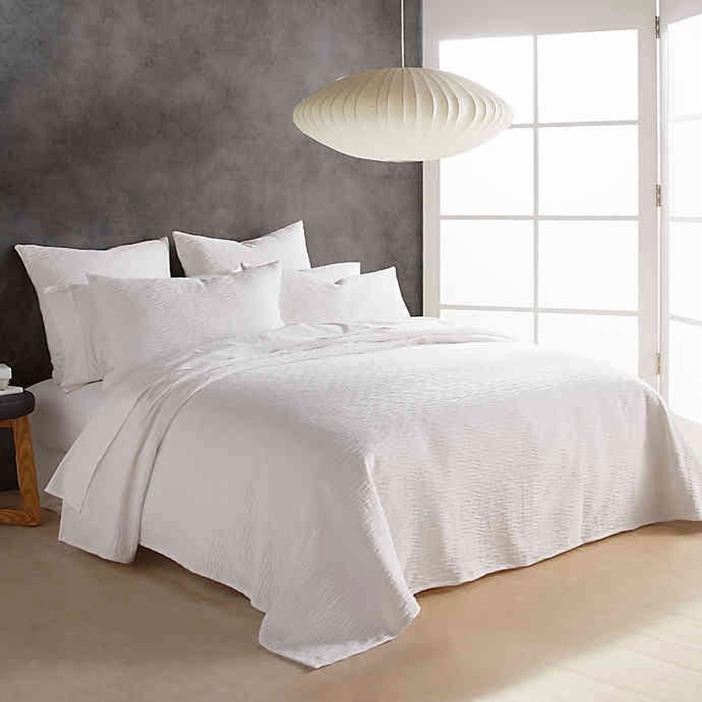 DKNY STONEWASHED MATELASSE KING COVERLET IN WHITE