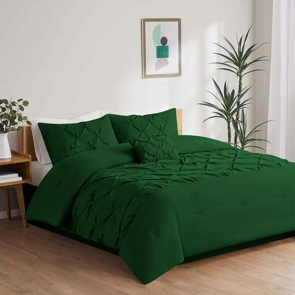 DNG Creations 1 Piece Luxurious Half Pinch Pleated Comforter Long Lasting 100% Egyptian Cotton, 800 TC 550 GSM All Season ( Full/Queen Size ) Solid Green Colour