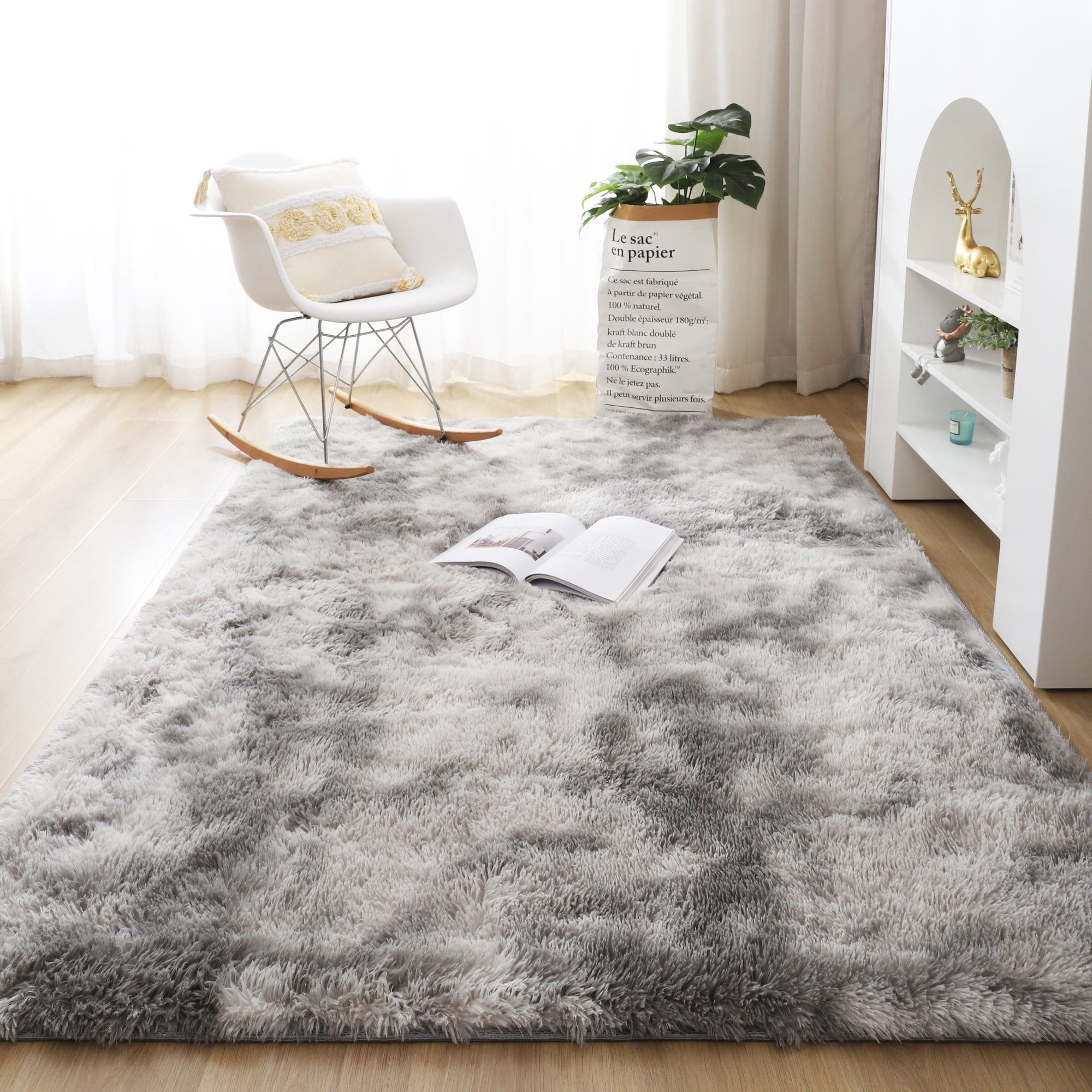 DODOING 5 Sizes and 6 Colors Shaggy Fluffy Faux Fur Area Rug Door Mat