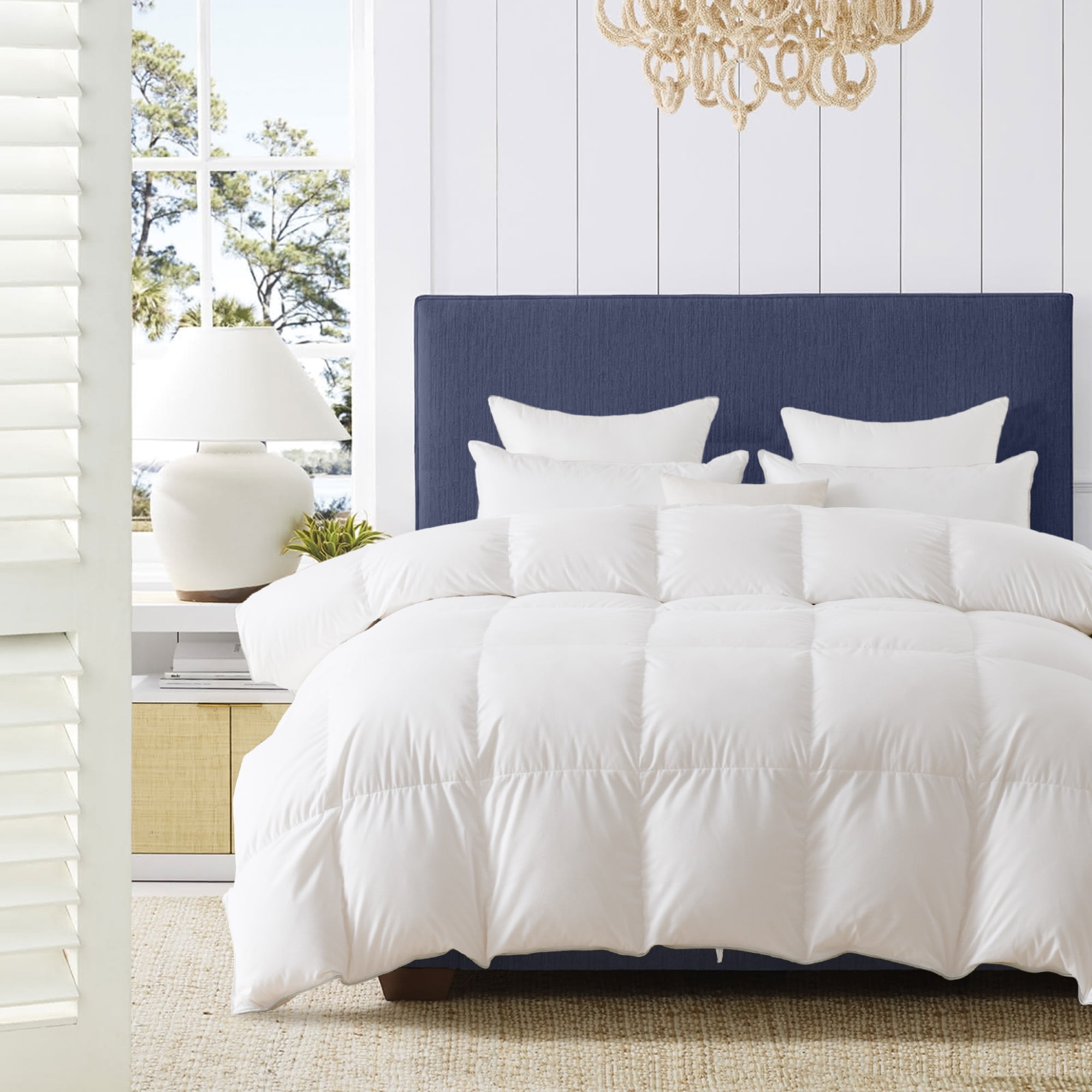DOMDEC Ultra Soft Warm Heavy Weights Down Comforter Duvet Insert, White, Queen Size